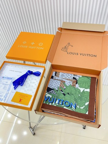 Louis Vuitton Scarves Womens Fashion Scarf with Original Box   