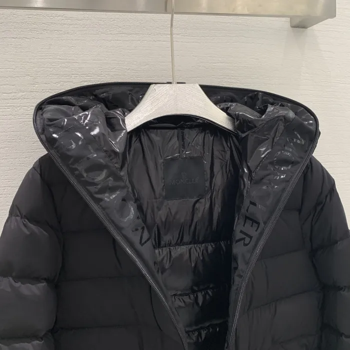 Moncler Design Womens Winter Windprood Down Jackets Keep Warm 90% White Duck Down