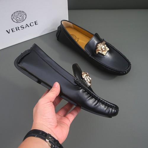 Versace Mens Shoes Loafers Fashion Design Luxury Brand with Original Box Whatsapp 
