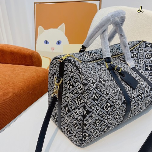 Louis Vuitton Womens and Mens Unisex Bags Luxury Brand LV Keepall Bandoulière 45 Fashion Design Travel Bag