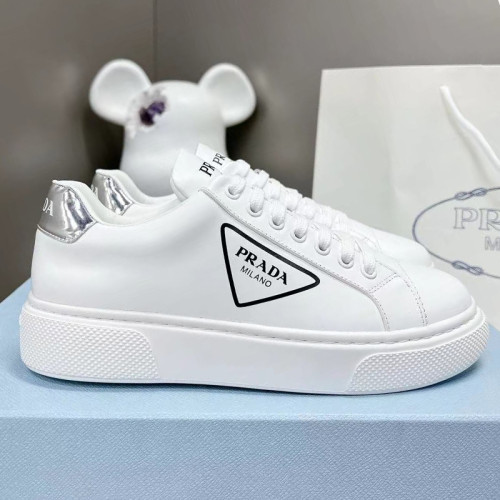 Prada Womens Shoes Casual Luxury Brand Breathable Prada sneakers with Original Box