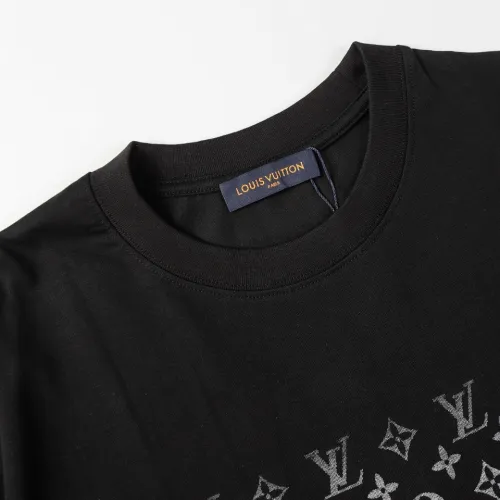 Louis Vuitton Luxury Brand Men Womens Short Sleeve T-Shirt   