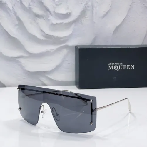 Alexander McQueen Sunglasses Luxury Brand Men Womens Sunglasses with Original Box  AM0412S