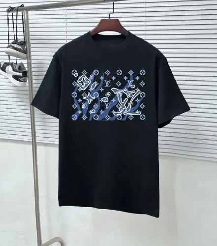 Louis Vuitton Luxury Brand Men Womens Short Sleeve T-Shirt   
