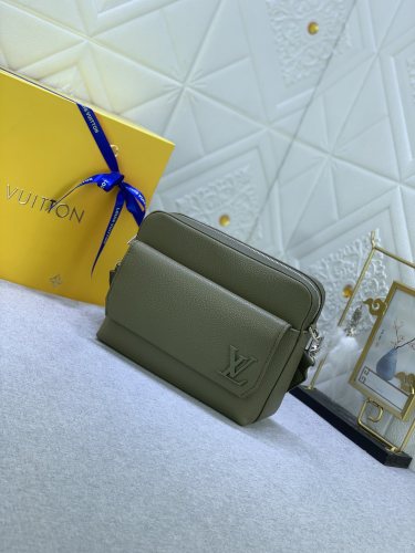 Louis Vuitton Mens Womens Shoulder Bags Luxury Brand Fastline Messenger M22482 with Original Box  
