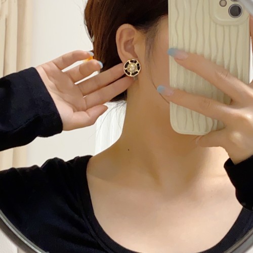 Chanel Luxury Womens Earrings