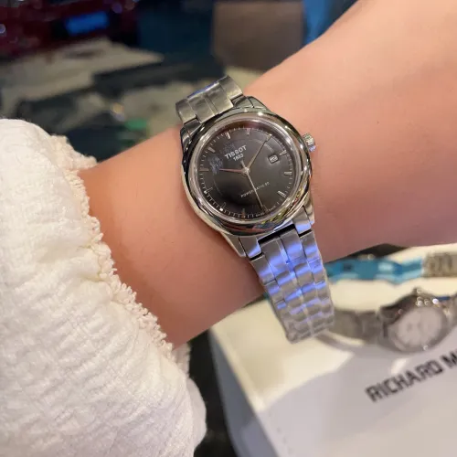 Tissot Men Womens Watch011