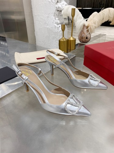 Valentino Garavani Women Fashion Shoes Pumps Luxury Brand Vlogo Signature Calfskin with Original Box 7cm Heel Whatsapp 