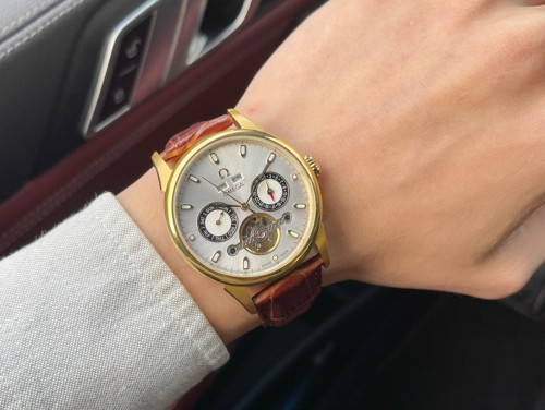 Omega Watch124