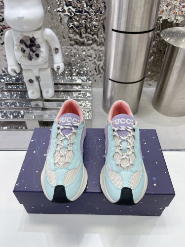 Gucci Mens Shoes Boots Luxury Brand Fashion Men's Gucci Run sneaker in suede with Original Box Whatsapp 