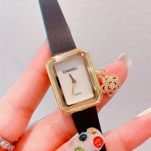 Chanel Womens Watch056