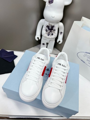 Prada Womens Shoes Casual Luxury Brand Breathable Prada sneakers with Original Box