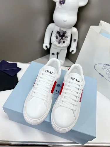 Prada Womens Shoes Casual Luxury Brand Breathable Prada sneakers with Original Box