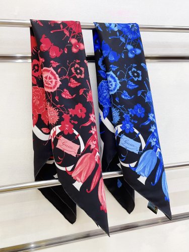 Gucci Scarves Womens Fashion Scarf010