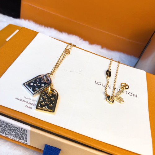 Louis Vuitton Luxury Men Womens Necklace