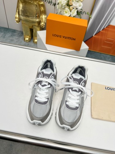 Louis Vuitton Womens Shoes Sneakers Lace-Up Luxury Brand Fashion LV Run 55 Sneaker with Original Box 1ACGOQ  