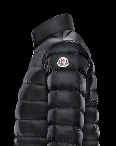 Moncler Design Womens Winter Windprood Down Jackets Keep Warm 90% White Duck Down