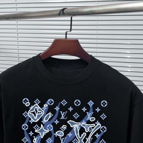 Louis Vuitton Luxury Brand Men Womens Short Sleeve T-Shirt   