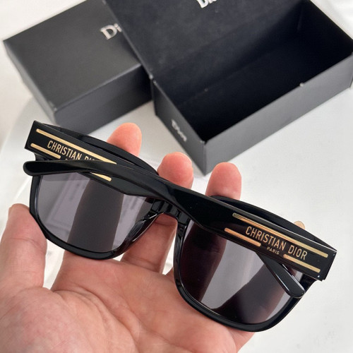 Dior Womens Mens Sunglasses Luxury Brand NSGTS7FXR_10A0 DiorSignature S7F Black Square Sunglasses with Original Box  Diorsignature S7f