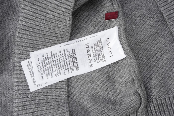 Gucci Men Womens Sweater Luxury Brand Womens Knitwear WOOL SWEATER WITH GUCCI INTARSIA 795347 XKD74 1423 Top Quality   