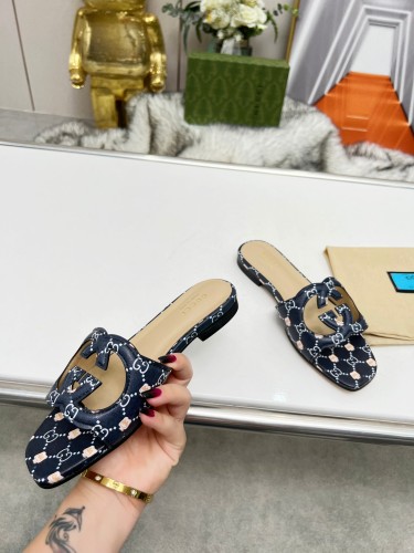 Gucci Womens Shoes Slippers Gucci WOMEN'S INTERLOCKING G CUT-OUT SANDAL Luxury Brand with Original Box 694451 US000 2535  