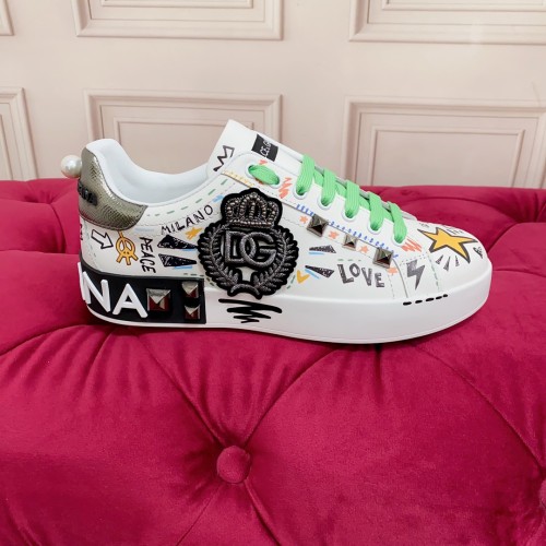 Dolce&Gabbana Men Shoes Sneakers Luxury Brand Casual Shoes for Men with Original Box Whatsapp 