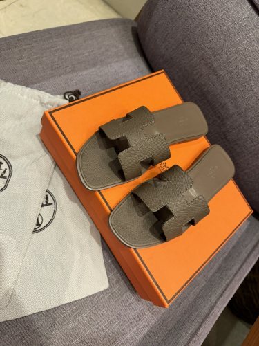 Hermes Womens Shoes Extra Slippers Sandals Casual Fashion Sandals Luxury Brand with Original Box whatsapp 