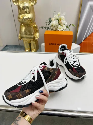 Louis Vuitton Womens Shoes Sneakers Lace-Up Luxury Brand Fashion LV Run 55 Sneaker with Original Box 1ACGOQ  