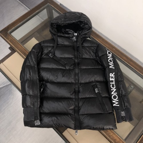 Moncler Design Mens Womens Winter Windprood Down Jackets Keep Warm 90% White Duck Down