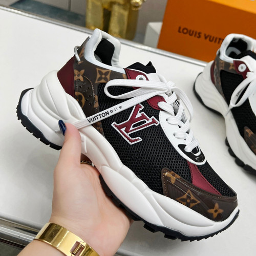 Louis Vuitton Womens Shoes Sneakers Lace-Up Luxury Brand Fashion LV Run 55 Sneaker with Original Box 1ACGOQ  