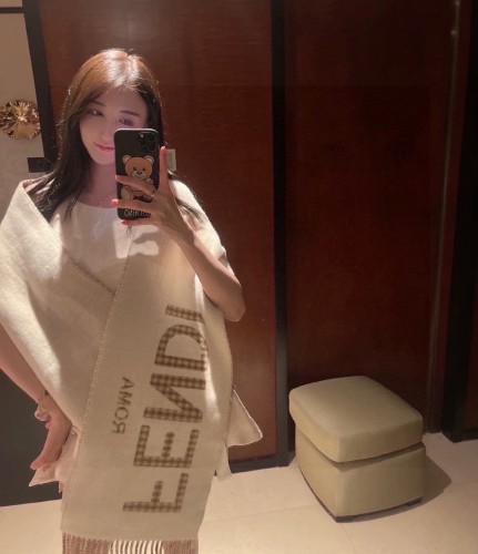 Fendi Scarves Men Womens Fashion Scarf137