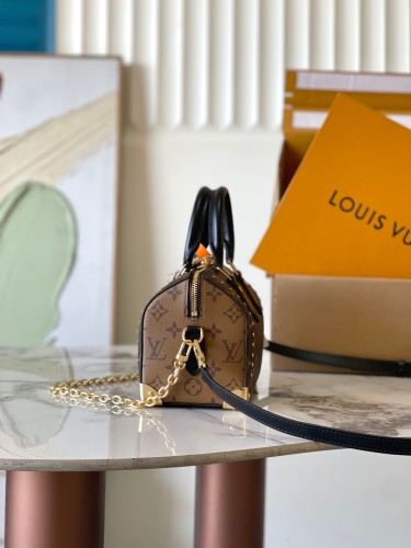 Louis Vuitton Womens Bags Luxury Brand Fashion Type Louis Vuitton Speedy Trunk 20 M13146 with Original Box  