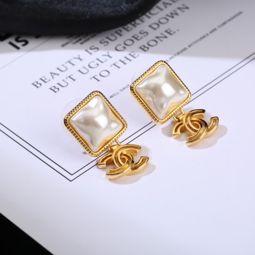 Chanel Luxury Womens Earrings