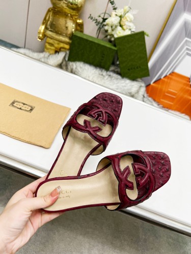 Gucci Womens Shoes Slippers Gucci WOMEN'S INTERLOCKING G CUT-OUT SANDAL Luxury Brand with Original Box 694451 US000 2535  