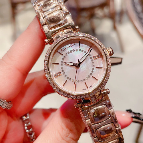 Chanel Womens Watch052