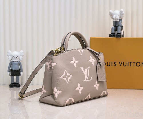 Louis Vuitton Womens Bag Shoulder Messenger Bags Luxury Brand Fashion Grand Palais M45811
