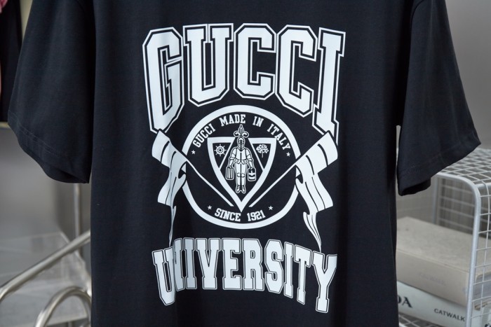 Gucci Luxury Brand Women Mens Short Sleeve T-Shirt COTTON JERSEY PRINTED T-SHIRT   