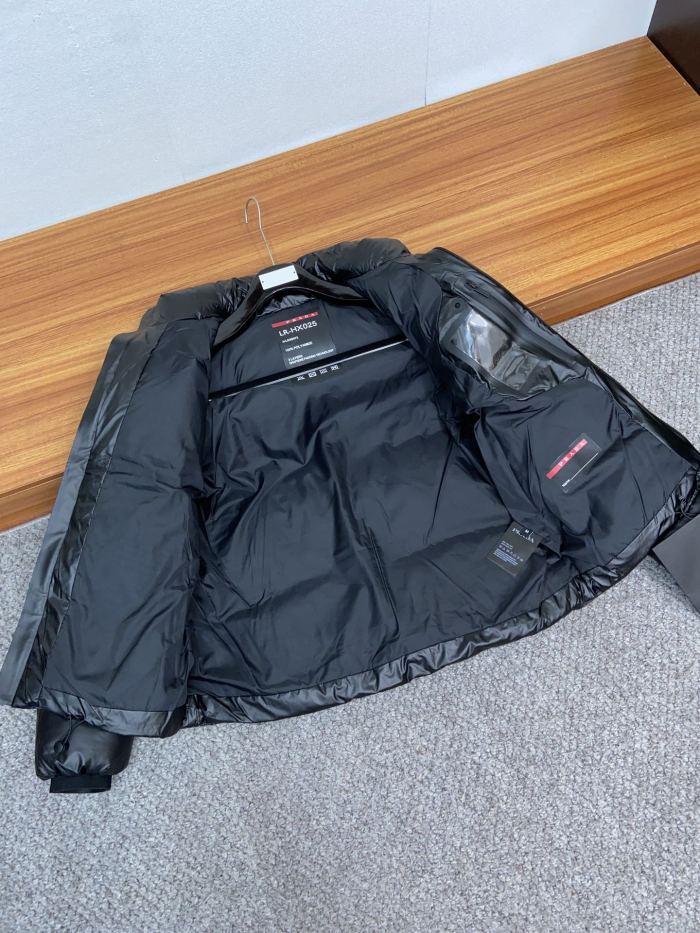Prada Men Womens Coat Luxury Brand Mens Down Jacket Top Quality 90% White Duck Fur Keep Warm