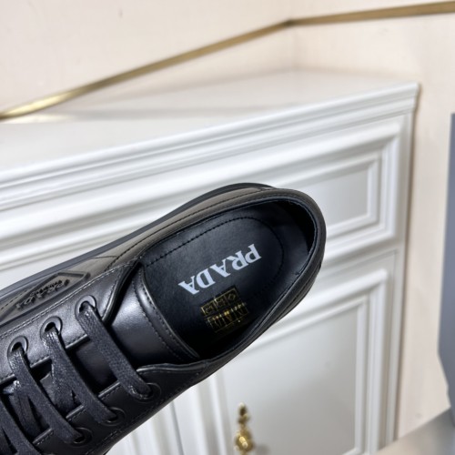 Prada Mens Shoes Casual Luxury Brand Breathable Sneakers with Original Box