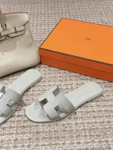 Hermes Womens Shoes Oran Slippers Sandals Casual Fashion Sandals Luxury Brand with Original Box whatsapp 