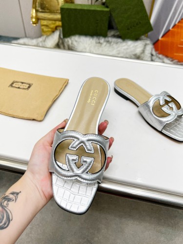 Gucci Womens Shoes Slippers Gucci WOMEN'S INTERLOCKING G CUT-OUT SANDAL Luxury Brand with Original Box 694451 US000 2535  