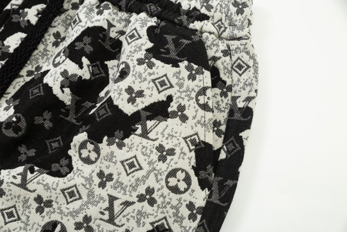 Louis Vuitton Luxury Brand Women Mens Pant Short   