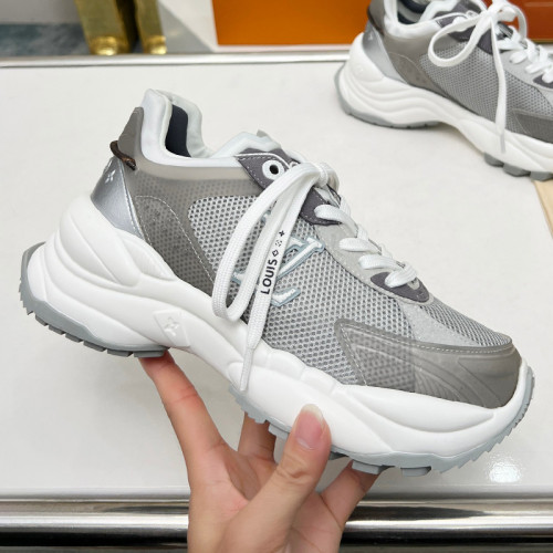 Louis Vuitton Womens Shoes Sneakers Lace-Up Luxury Brand Fashion LV Run 55 Sneaker with Original Box 1ACGOQ  