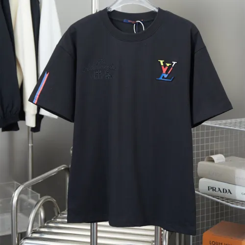 Louis Vuitton Luxury Brand Men Womens Short Sleeve T-Shirt Graphic Cotton T-Shirt   