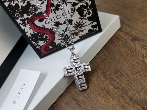 Gucci Luxury Men Womens Necklace