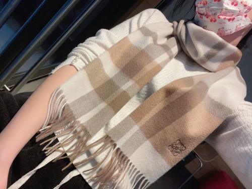 	 Loewe Scarves Men Womens Fashion Scarf 008