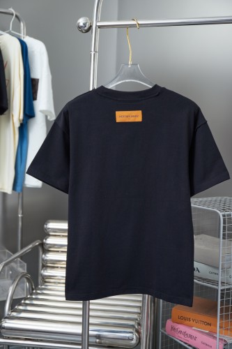 Louis Vuitton Luxury Brand Men Womens Short Sleeve T-Shirt   