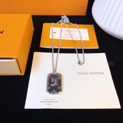 Louis Vuitton Luxury Men Womens Necklace