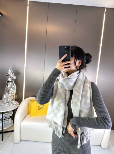 Fendi Scarves Men Womens Fashion Scarf106