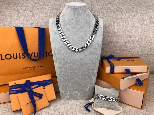 Louis Vuitton Luxury Men Womens Necklace